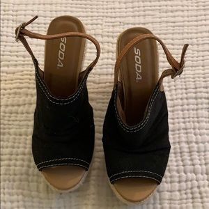 Black peep toe espadrille wedge W8